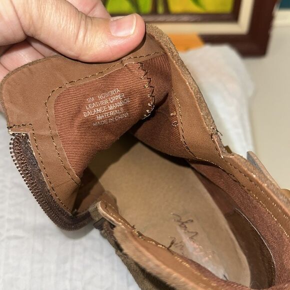 Crown Vintage 9M Roberta Tan Camel Brown Suede Leather Moto Ankle Booties - Picture 9 of 10